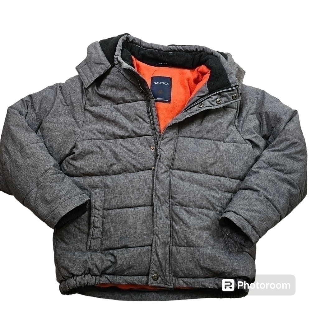 Nautica Boy's Hooded Puffer Jacket in Medium